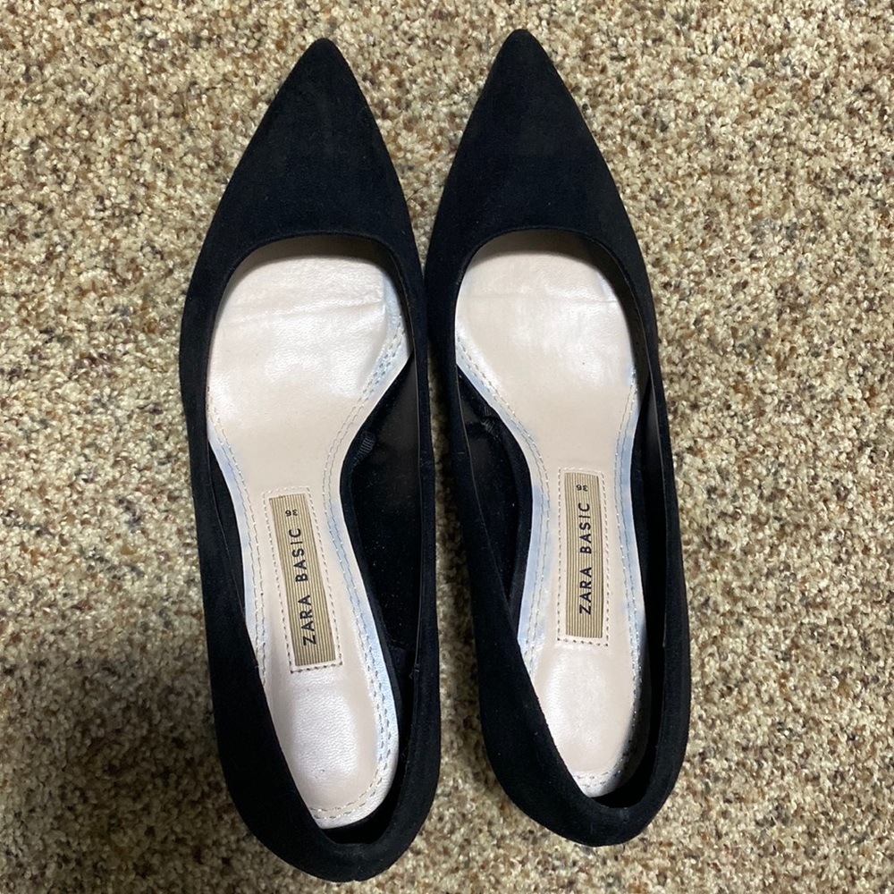 Zara basic heels in black!!!!